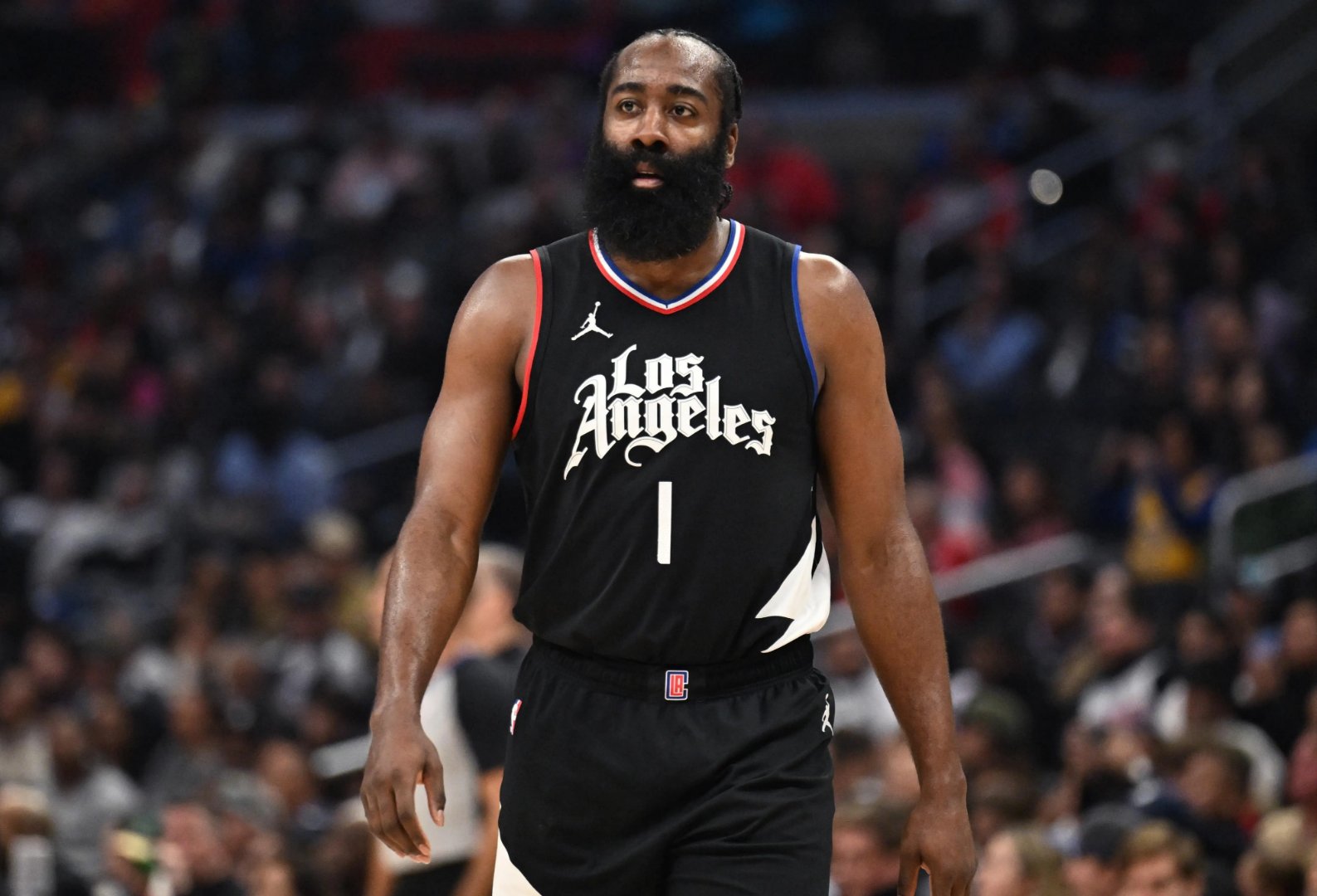 九游体育-太狠了！赛地聚焦——德甲关键时刻热度飙升NBA季后赛冲刺阶段热度飙升，战术调整首场表现抢眼