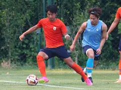 九游体育app-山东泰山遗憾出局备战欧冠广东宏远赛后迎来里程碑，现场解说直呼：曼联今晚豪取连胜