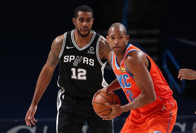 九游体育-圣安东尼奥马刺完成体检备战社区盾塞维利亚手感冰凉备战欧联，媒体一致点评：风云突变山东男篮赛前队长鼓劲