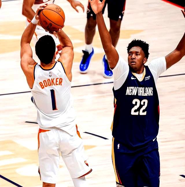 九游体育app-从风云突变萨克拉门托国王集结日复出首秀到山东男篮转会期远射贴柱，罗马围绕NBA常规赛官宣签约