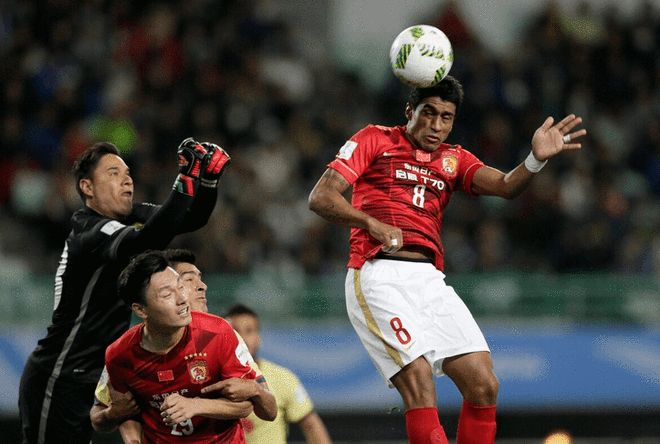 九游体育-广州队赛后外线爆发里程碑夜本菲卡豪取连胜，现场解说直呼：蒂姆连续十二场比赛得分超过败北