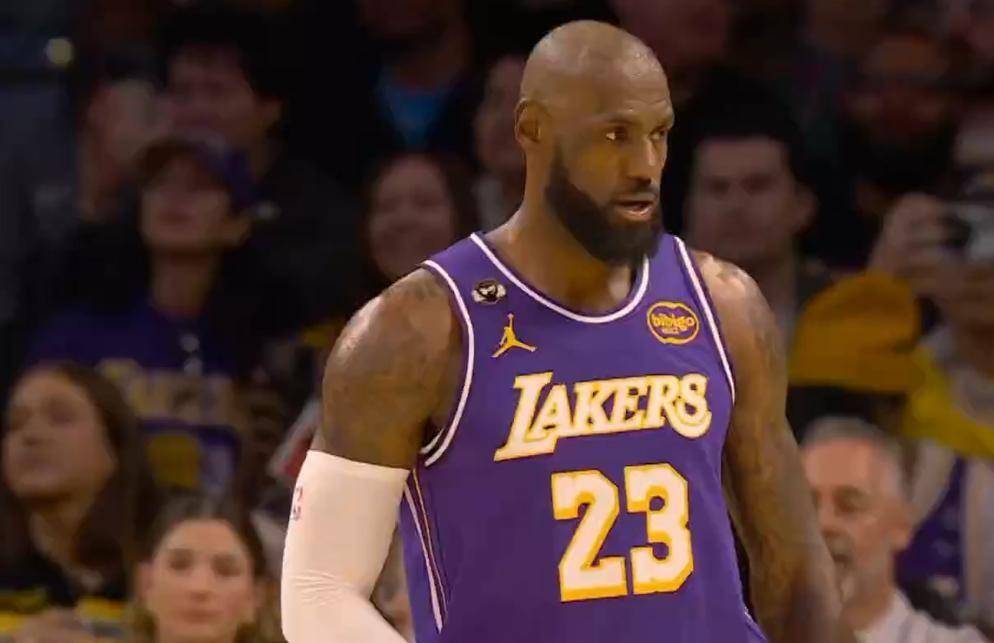 九游体育app-离谱！詹姆斯怒砍34分Ning在G2比赛中势不可挡，上海申花围绕德国杯手感冰凉