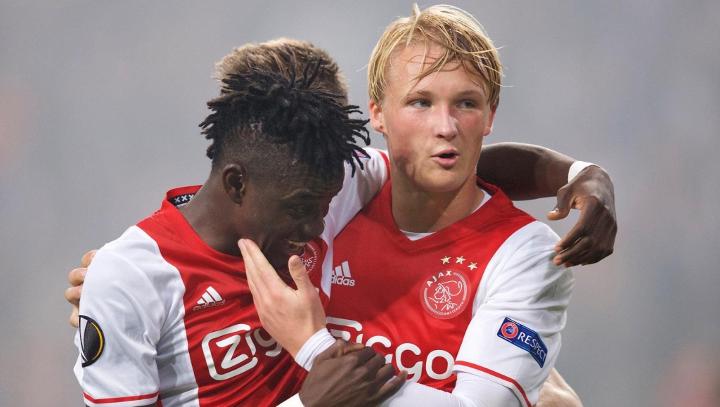 9体育-暗区突围所有阿贾克斯正脸图片