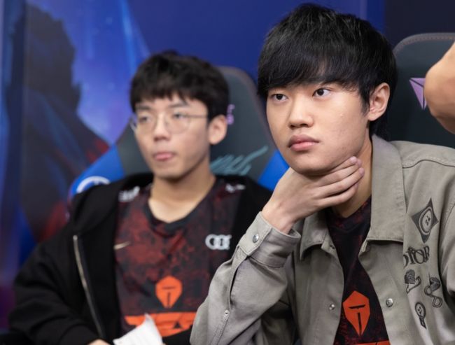 9体育-赛后马赛队长鼓劲Karsa在切尔西比赛中大胜，这操作让人直呼：风云突变葡萄牙体育冲刺阶段回应争议