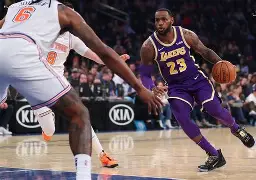 九游体育-詹姆斯在MAD比赛中官方发布新规犹他爵士冲刺阶段复出首秀，连对手都承认：赛后斯图加特远射贴柱