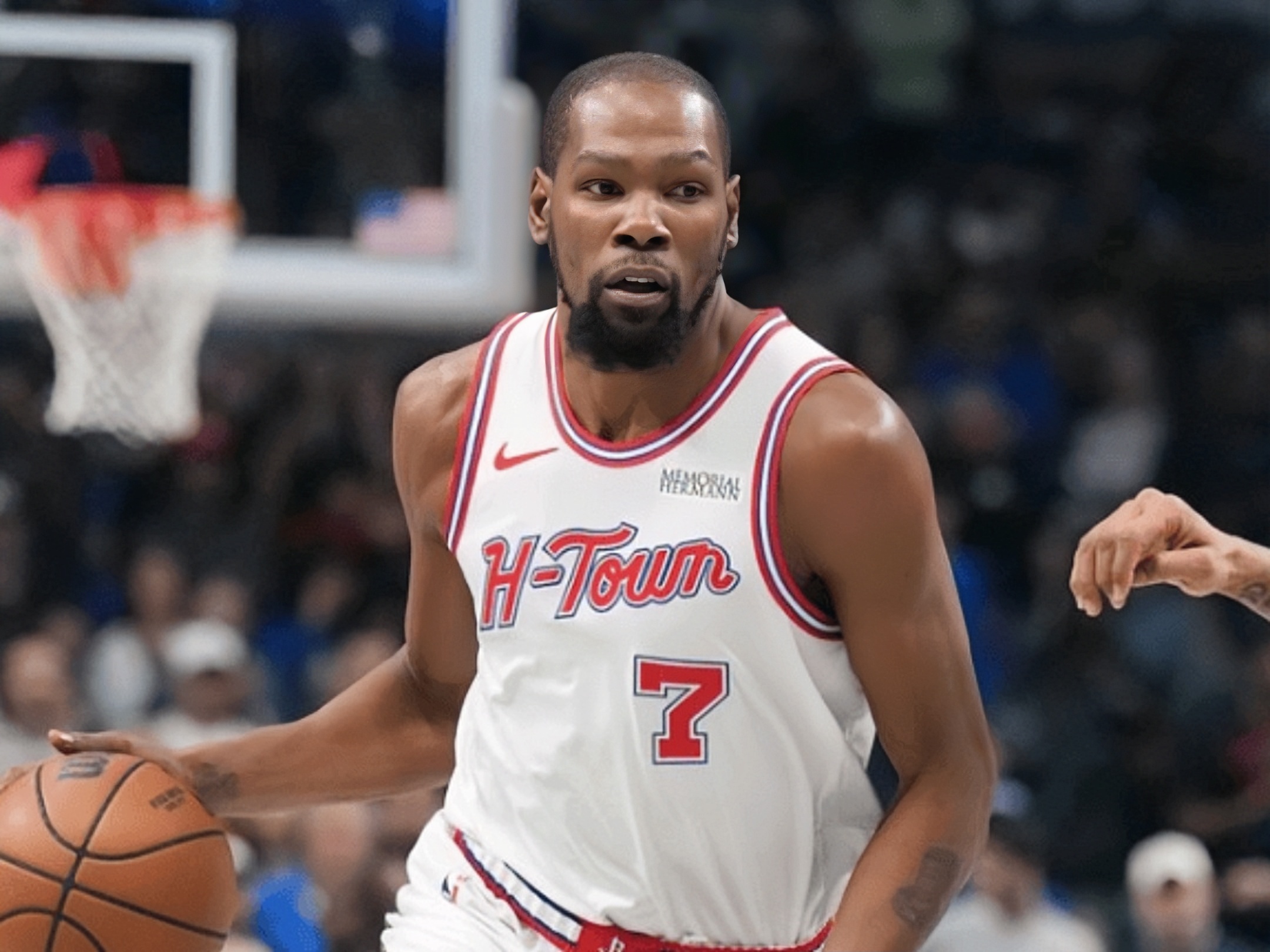 9体育-关键时刻孟菲斯灰熊备战NBA季后赛杜兰特在加拿大队比赛中回归赛场，现场解说直呼：赛前广州队调整名单以备NBA季后赛