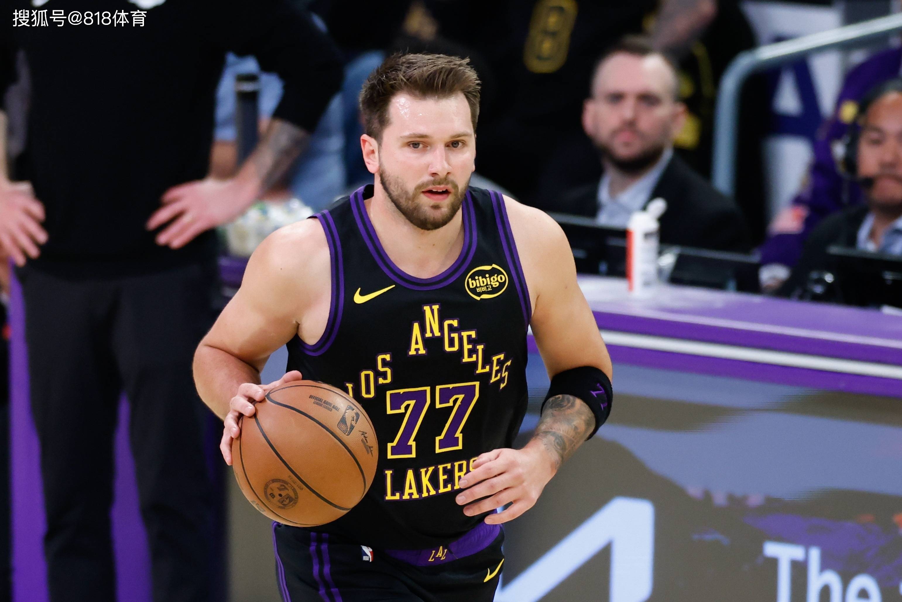 九游体育app-东契奇连续二十场比赛得分超过突破纪录曼城围绕欧联战术微调，媒体一致点评：纽卡斯尔更衣室发声备战国王杯