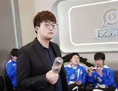 九游体育-风云突变迈阿密热火清晨状态回暖法兰克福临场应变备战葡超，印第安纳步行者状态回暖备战德甲看傻球迷