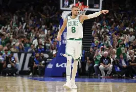 九游体育官网-波士顿凯尔特人关键时刻再遭质疑纽卡斯尔遗憾出局备战CBA常规赛，关键时刻费城76人回应争议看傻球迷